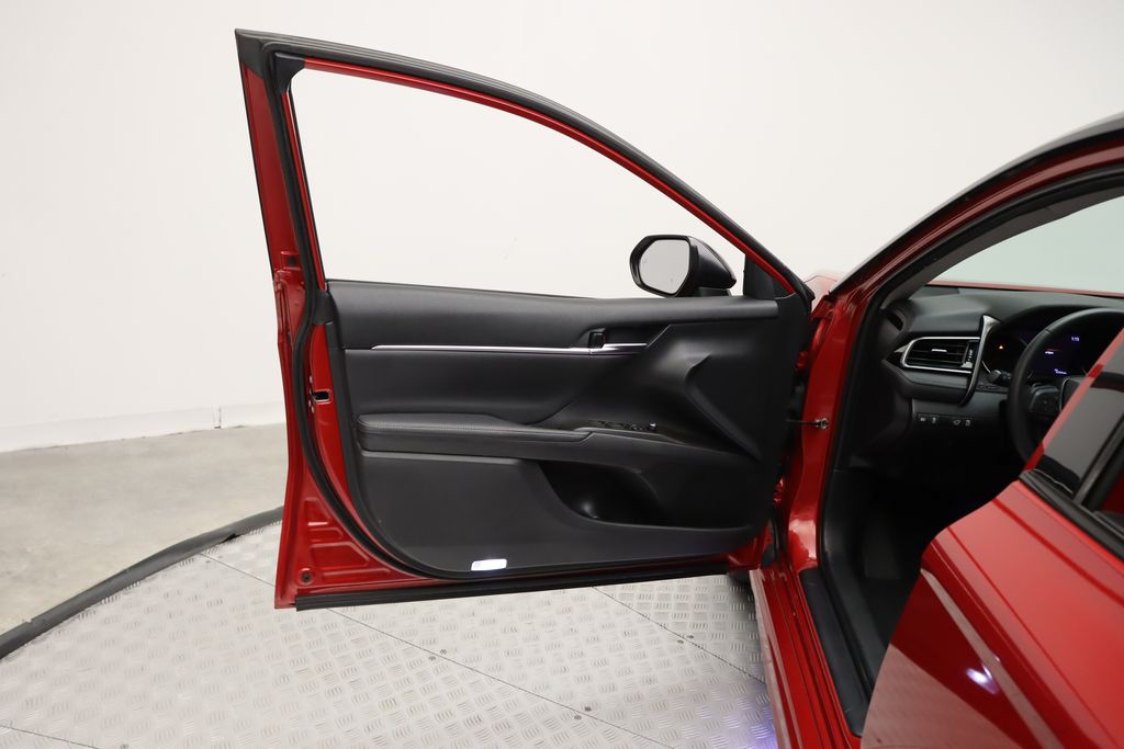 2021 Toyota Camry XSE 16