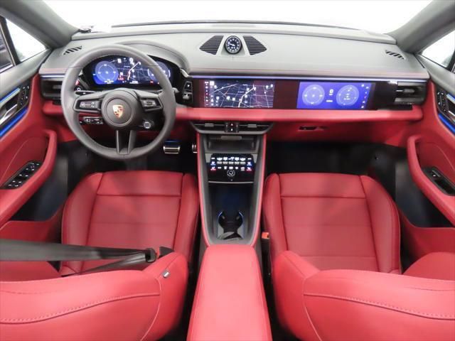 Thumbnail: 2025 Porsche Macan - 3