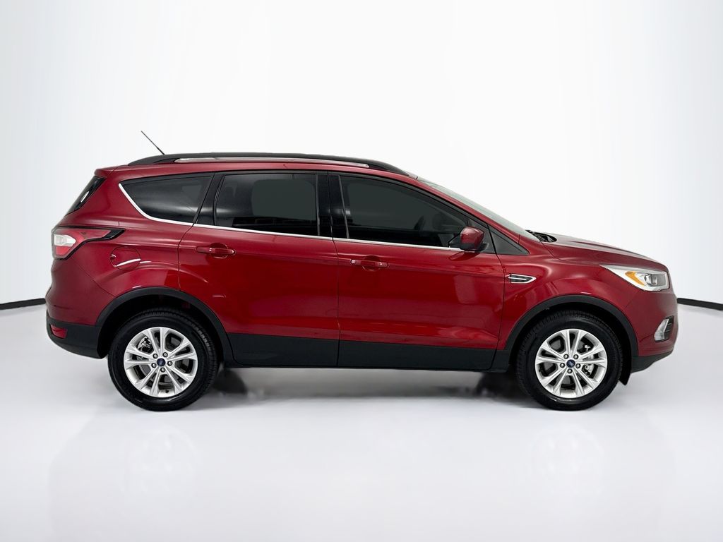 Thumbnail: 2017 Ford Escape - 4