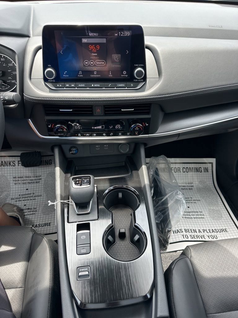 2025 Gun Metallic Nissan Rogue SV FWD SUV