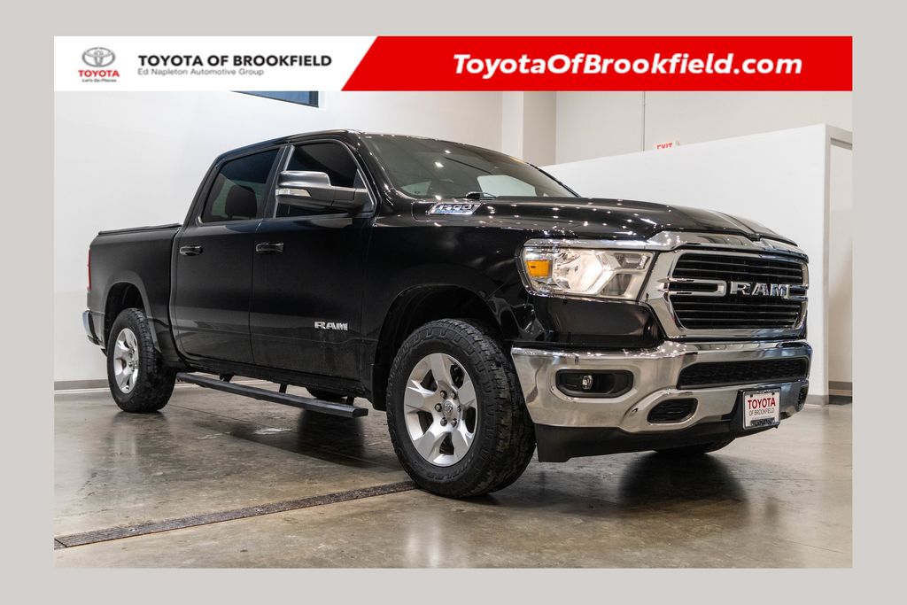 Diamond Black Crystal Pearlcoat 2021 RAM 1500 Big Horn Crew Cab 4WD Pickup Truck Four-Wheel Drive 8-Speed Automatic