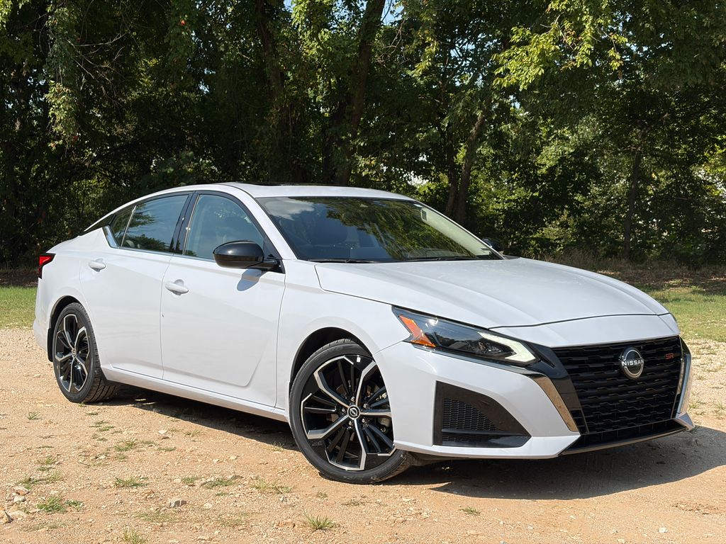 Gray Sky Pearl 2024 Nissan Altima Sedan Front-Wheel Drive Continuously Variable Transmission