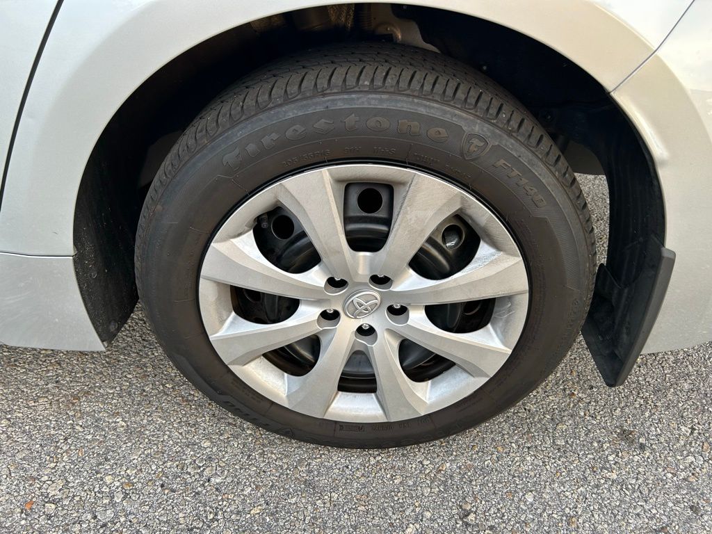 Thumbnail: 2025 Toyota Corolla - 8