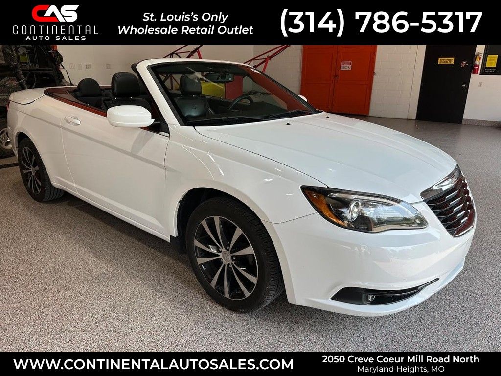 Bright White Clearcoat 2011 Chrysler 200 S Convertible FWD Convertible Front-Wheel Drive 6-Speed Automatic