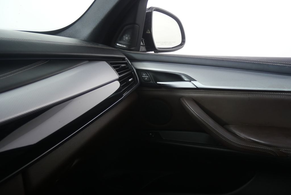 Thumbnail: 2014 BMW X5 - 20