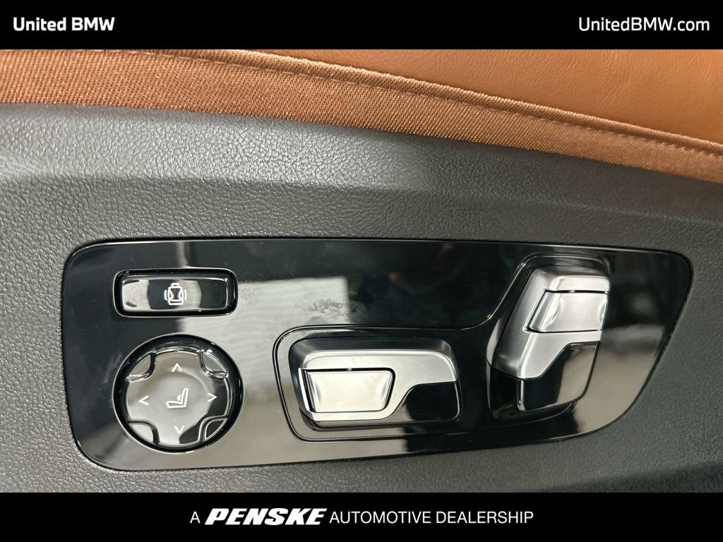 Thumbnail: 2026 BMW X5 - 12