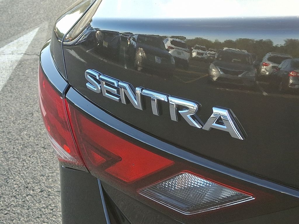 Thumbnail: 2025 Nissan Sentra - 10