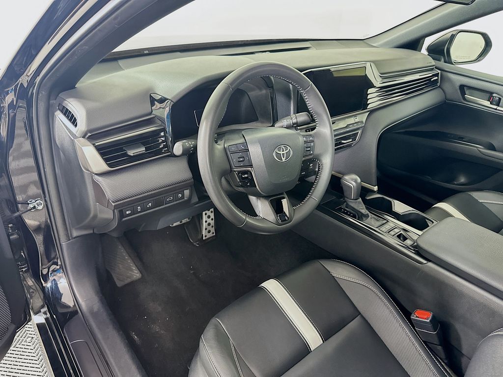 Thumbnail: 2025 Toyota Camry - 9