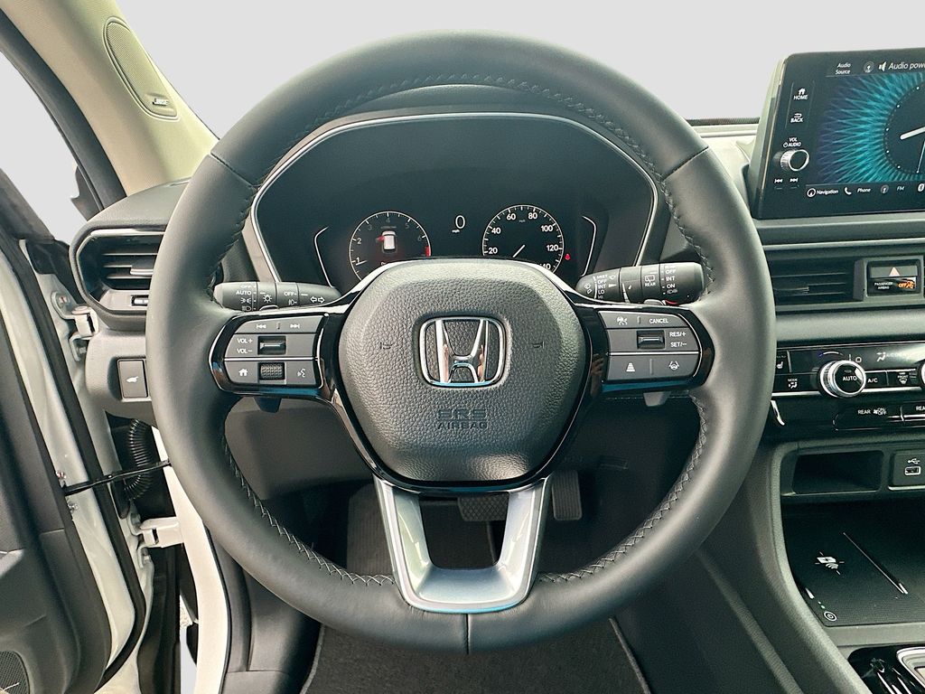 2025 Honda Pilot Touring 10