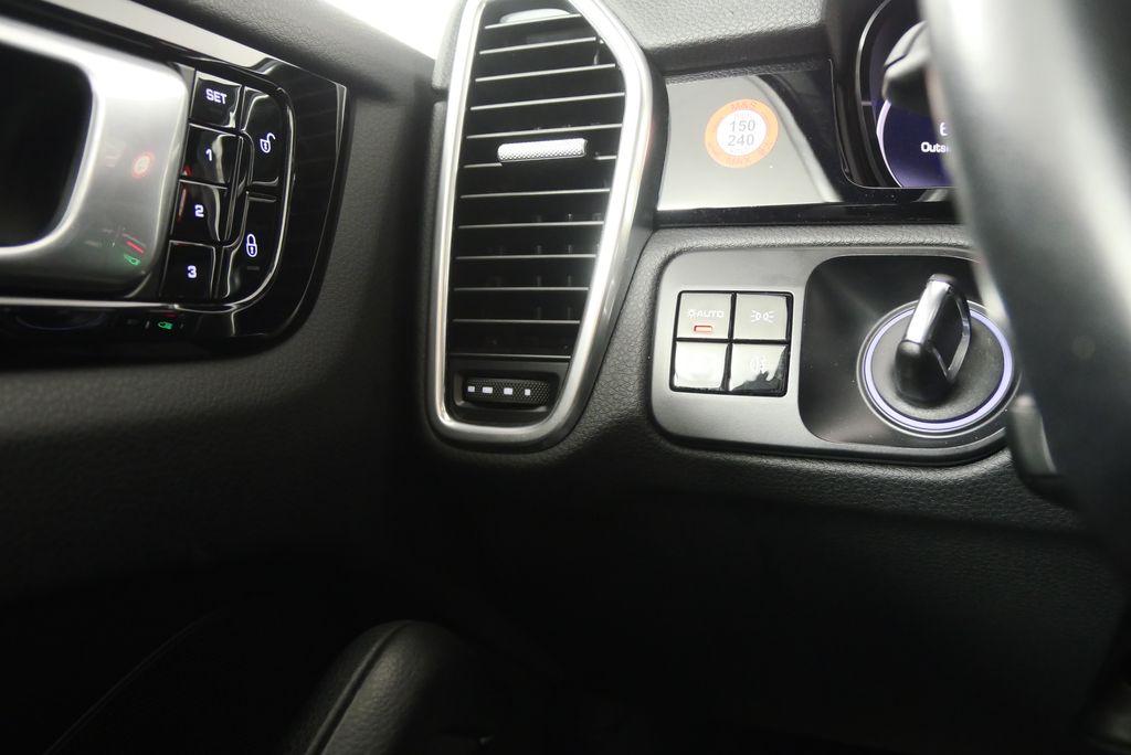 2019 Porsche Cayenne Base 18