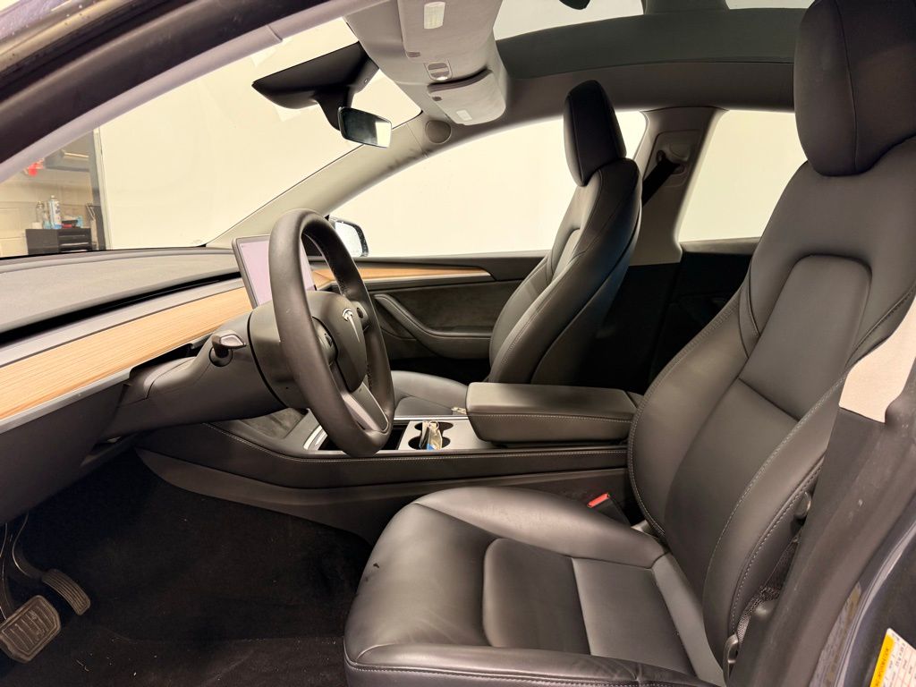 Thumbnail: 2023 Tesla Model Y - 10