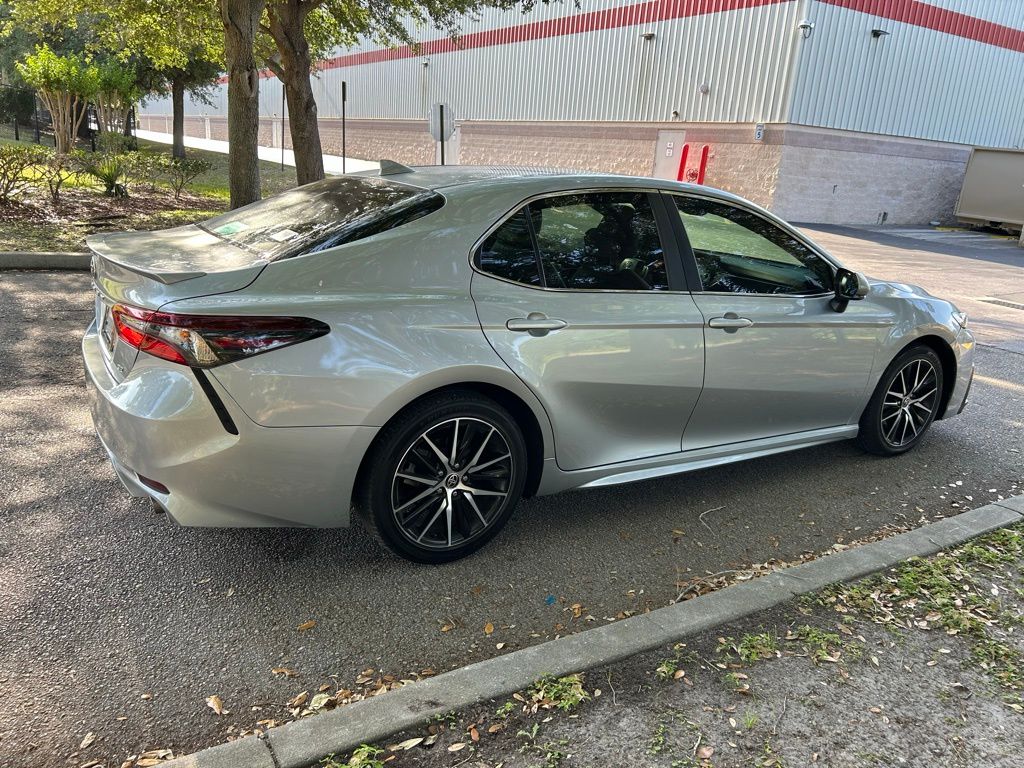 2021 Toyota Camry SE 5
