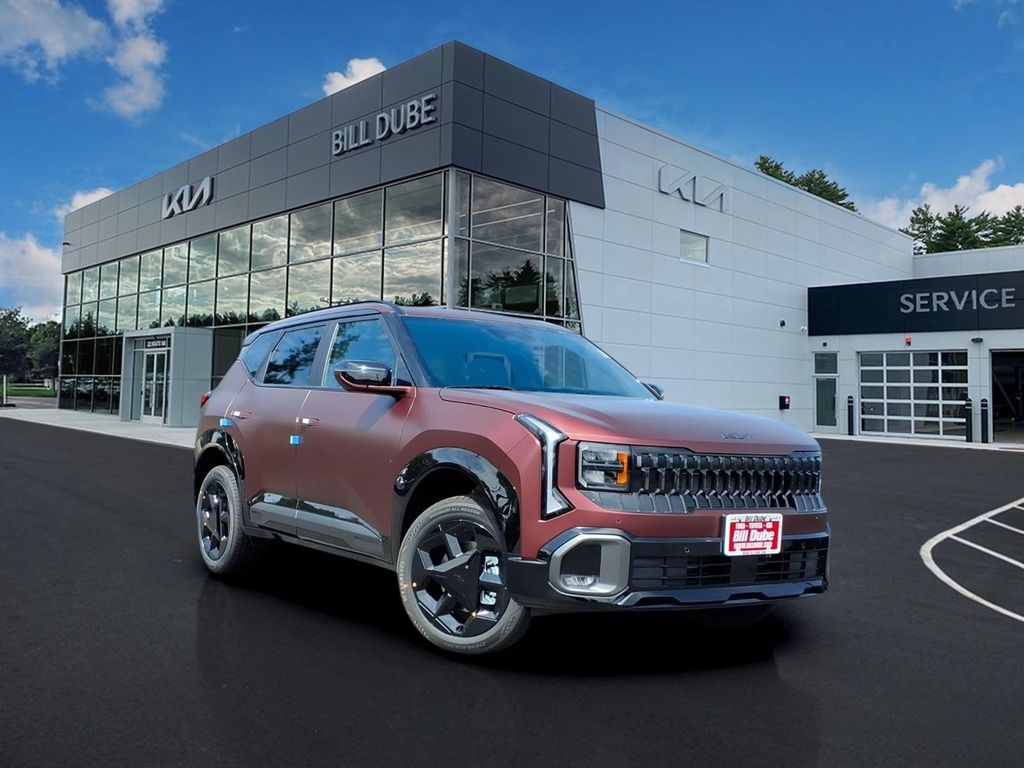 Magma Red Matte 2027 Kia Seltos SUV / Crossover All-Wheel Drive Continuously Variable Transmission