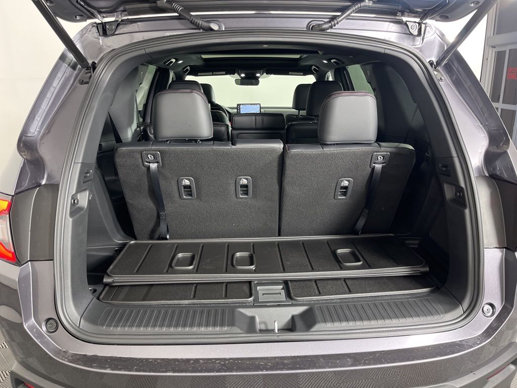 Thumbnail: 2025 Honda Pilot - 20