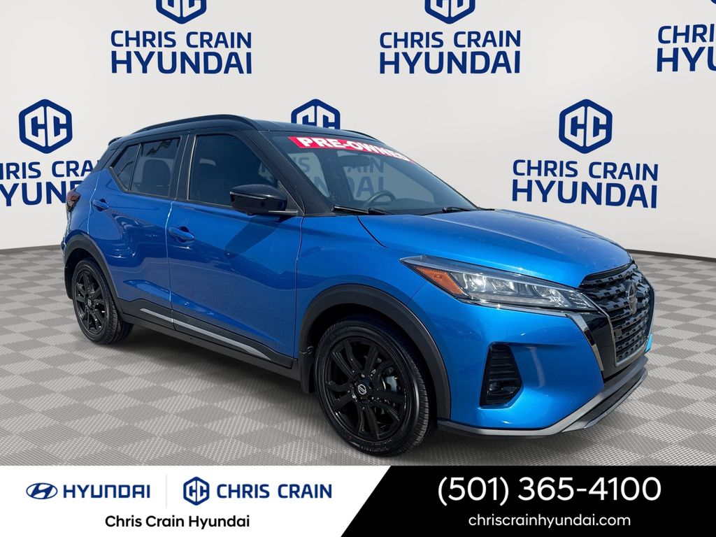 2021 Nissan Kicks SR FWD