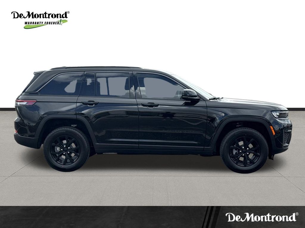 2026 Jeep Grand Cherokee Laredo Altitude Black at DeMontrond Auto Country