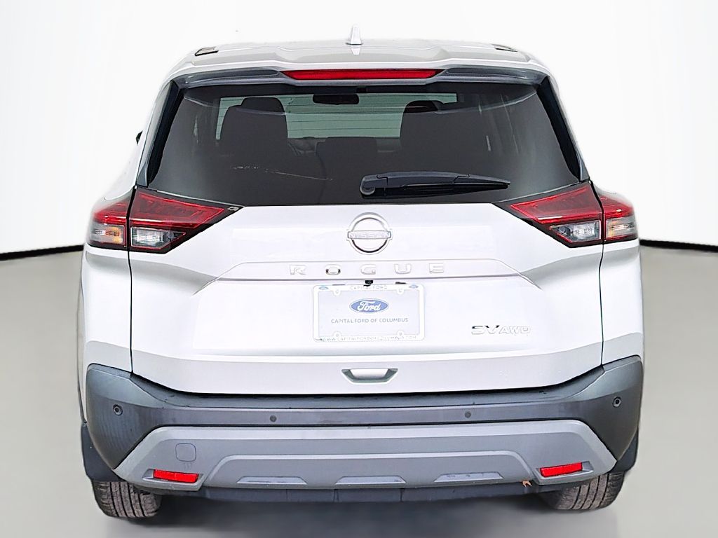 Used 2023 Silver Nissan SV image 12