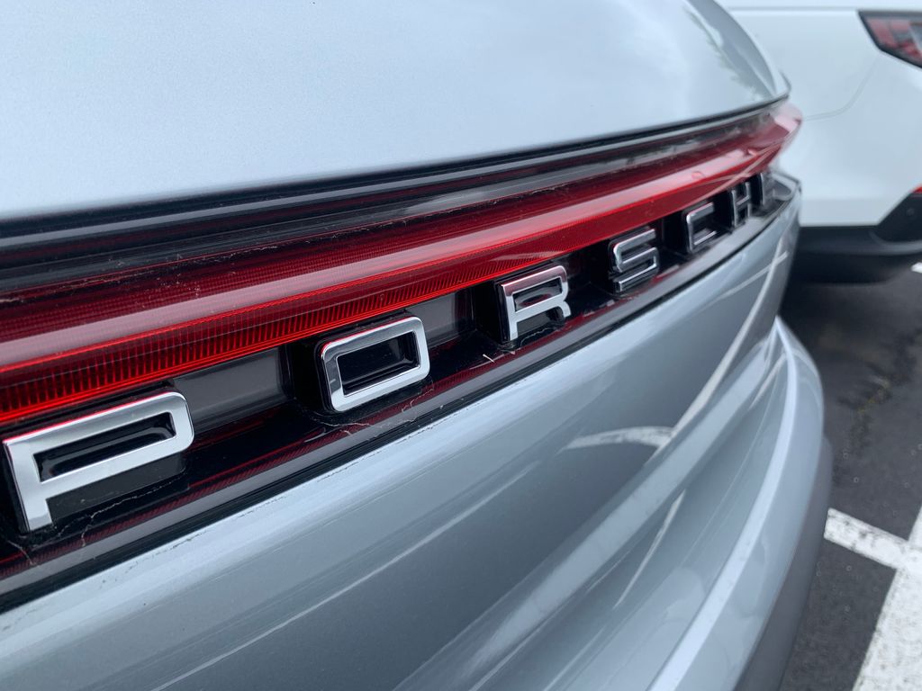 2024 Porsche Macan Base 6