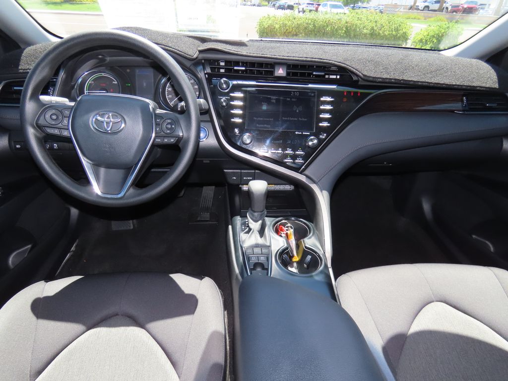 Thumbnail: 2020 Toyota Camry - 13