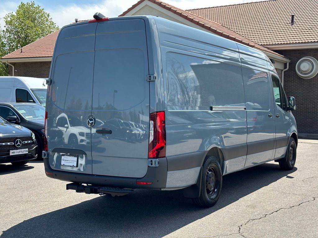 2024 Mercedes-Benz Sprinter 2500 Cargo 170 WB 5