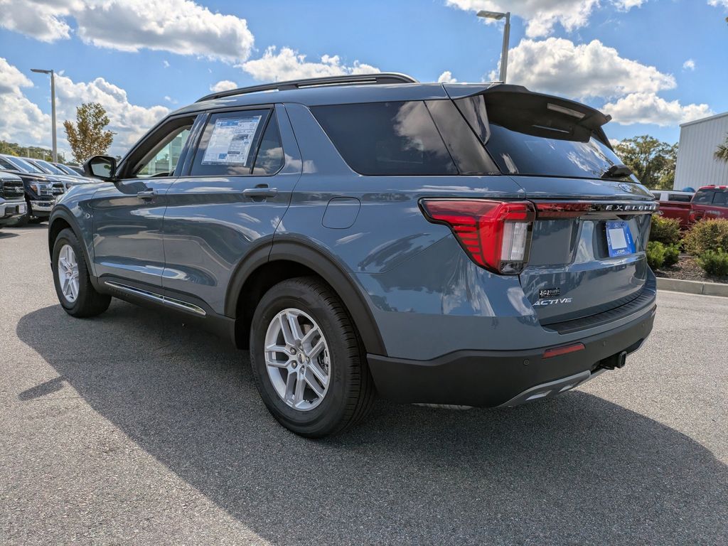 2025 Ford Explorer Active