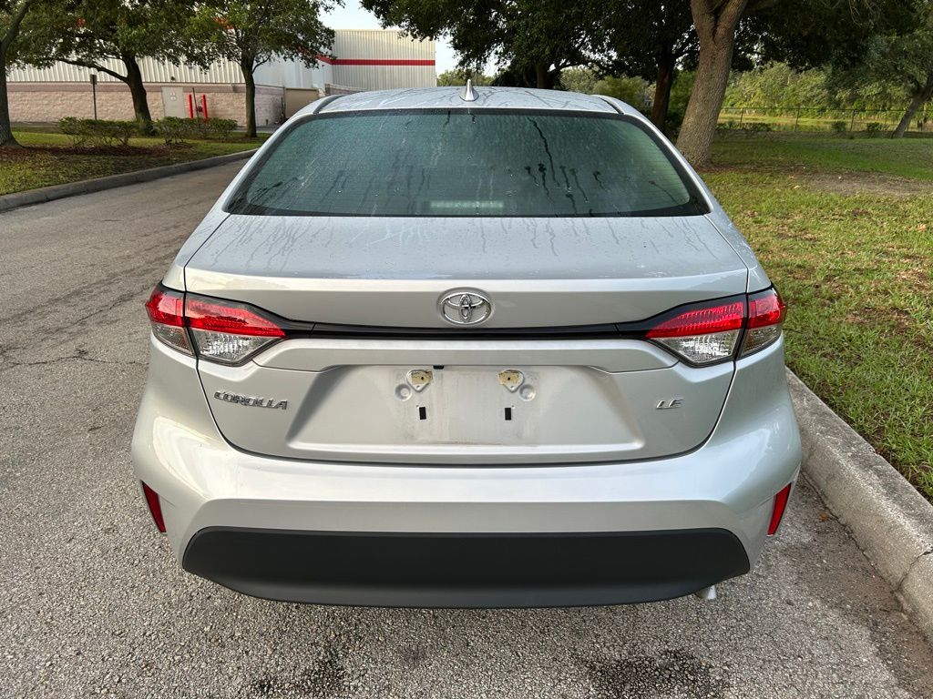 2024 Toyota Corolla LE 4