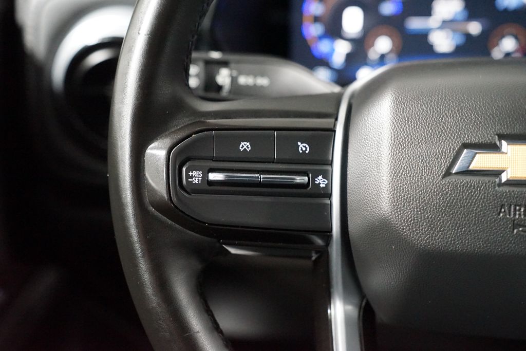 Thumbnail: 2024 Chevrolet Colorado - 14