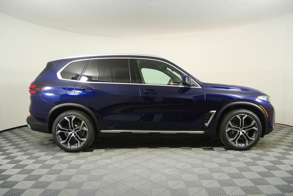 Thumbnail: 2026 BMW X5 - 2