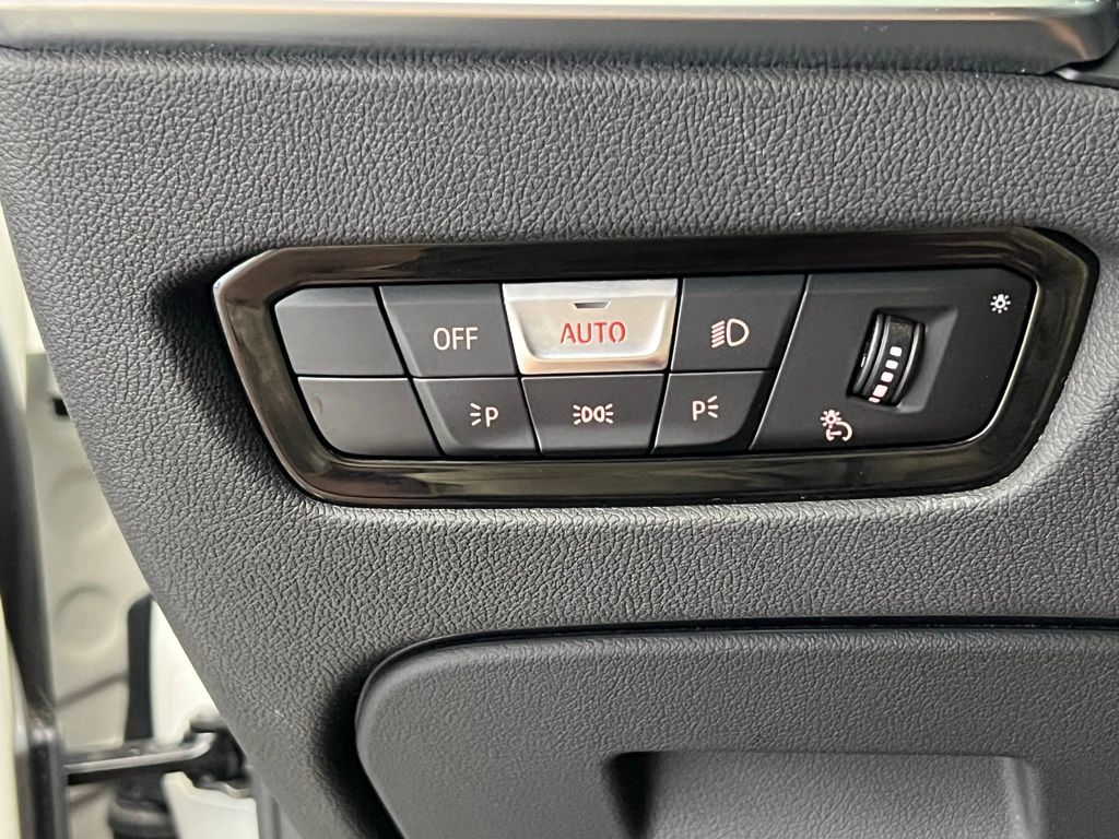2022 BMW 2 Series 230i 21