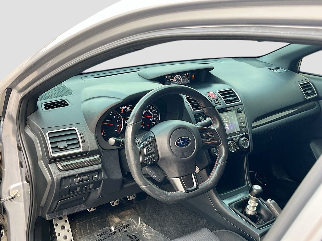 Used 2018 Silver Subaru Premium image 9