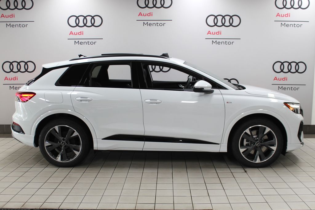 2024 Audi Q4 e-tron Premium 7