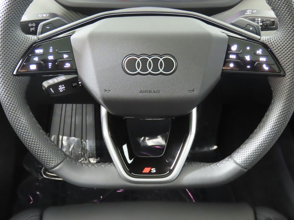 Thumbnail: 2026 Audi e-tron GT - 14