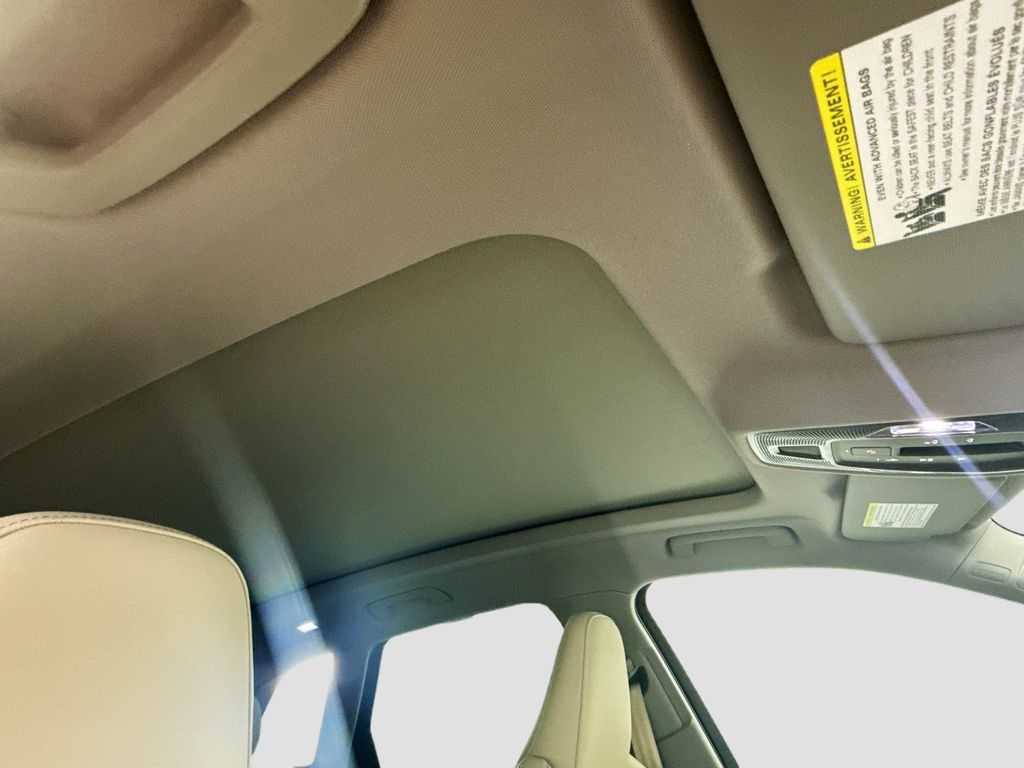 Thumbnail: 2025 Audi Q5 - 17