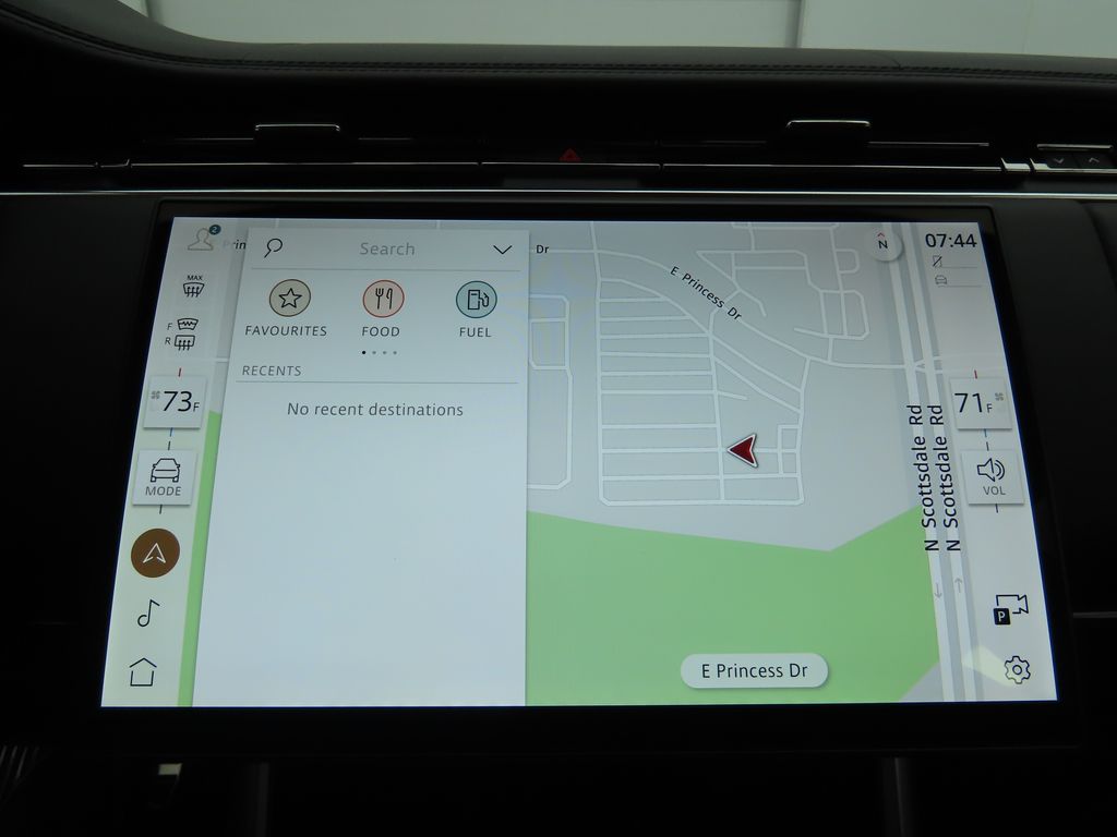 Thumbnail: 2025 Land Rover Range Rover - 15