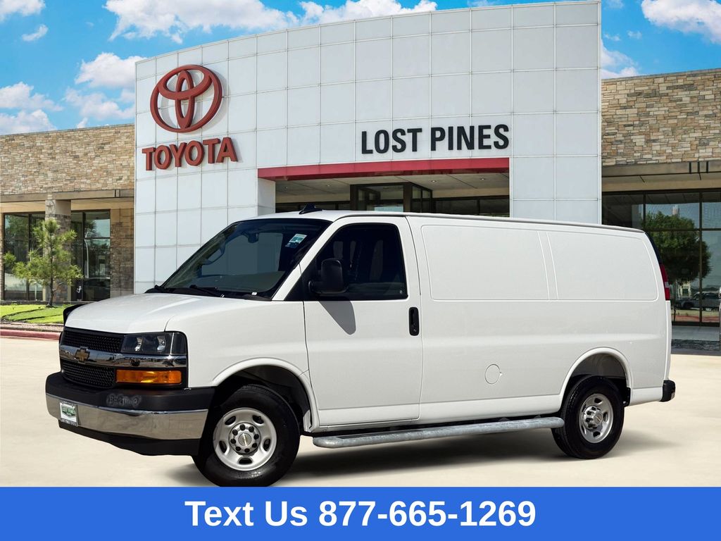 2025 Chevrolet Express Cargo 2500 RWD