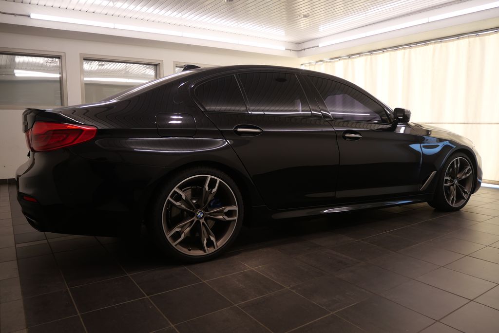 2018 BMW 5 Series M550i xDrive 8