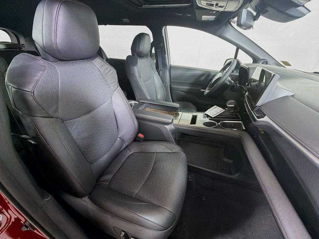 New 2026 Toyota Sienna Van