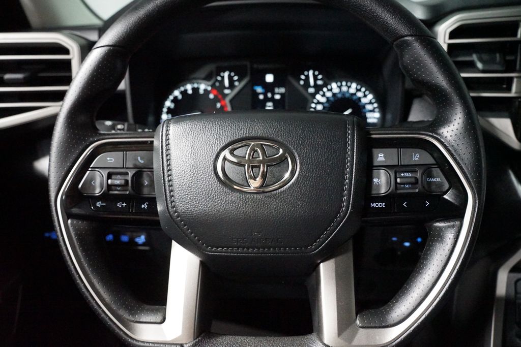 Thumbnail: 2024 Toyota Tundra - 13