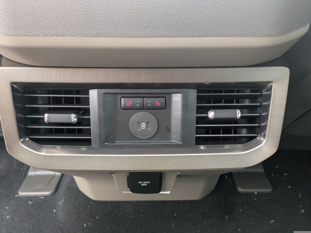 2026 Ford F-350 Super Duty Platinum