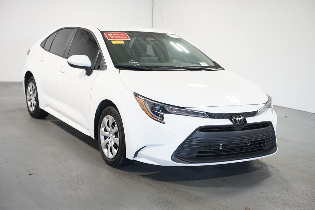 Thumbnail: 2024 Toyota Corolla - 3