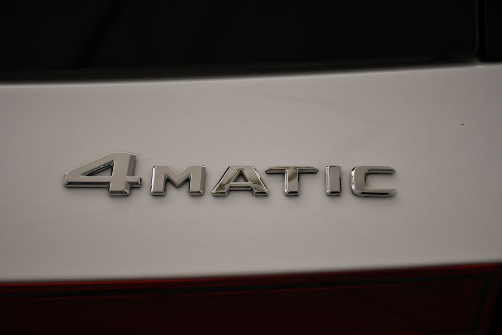 Thumbnail: 2026 Mercedes-Benz GLE - 10