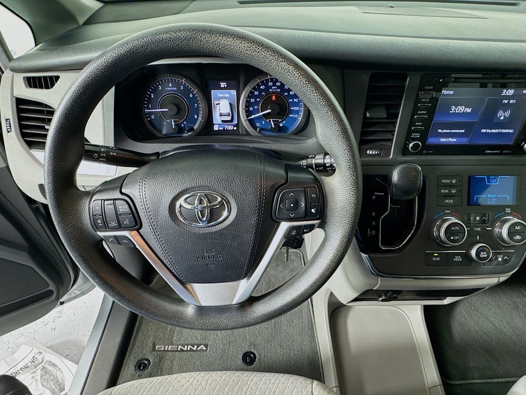 Used Car 2019 Toyota Sienna  Le For Sale Under $25,000 In Austin, Texas