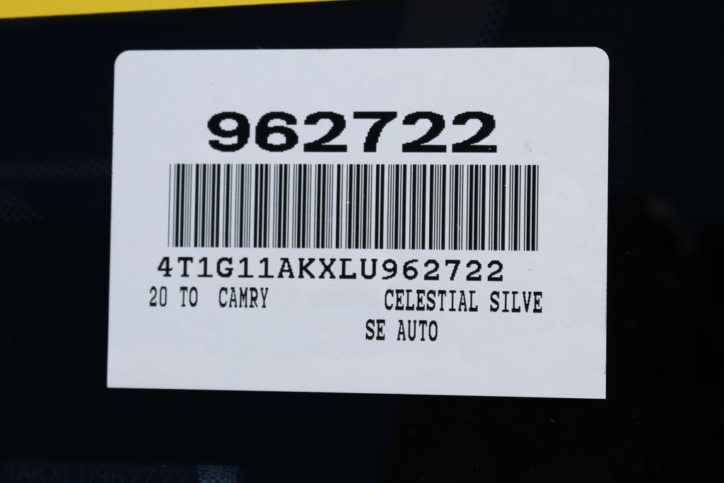 Thumbnail: 2020 Toyota Camry - 7