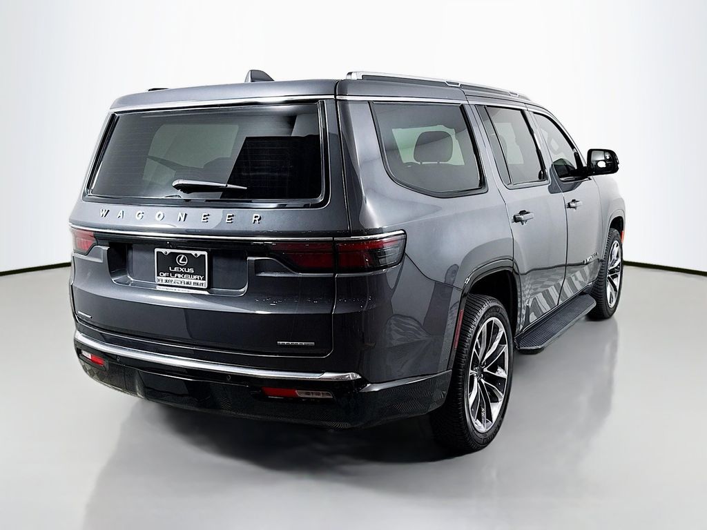 Thumbnail: 2023 Jeep Wagoneer - 5
