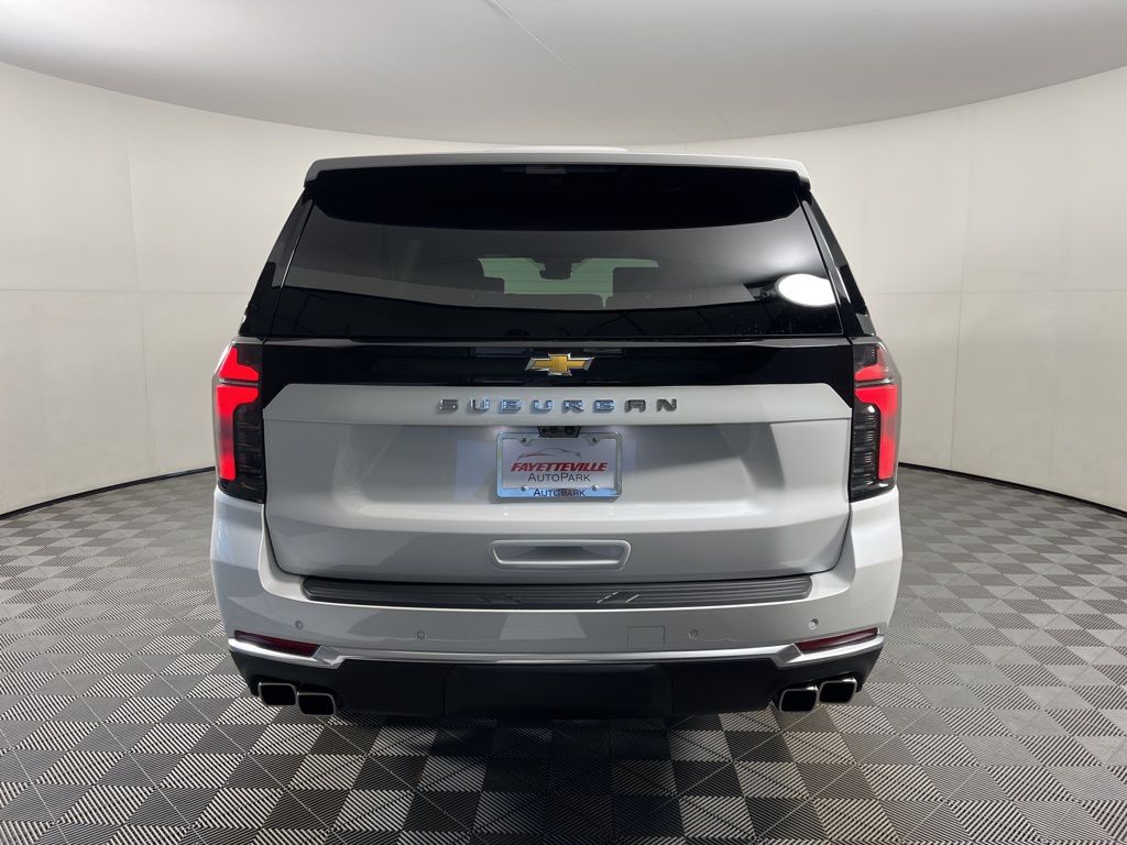 Thumbnail: 2025 Chevrolet Suburban - 4
