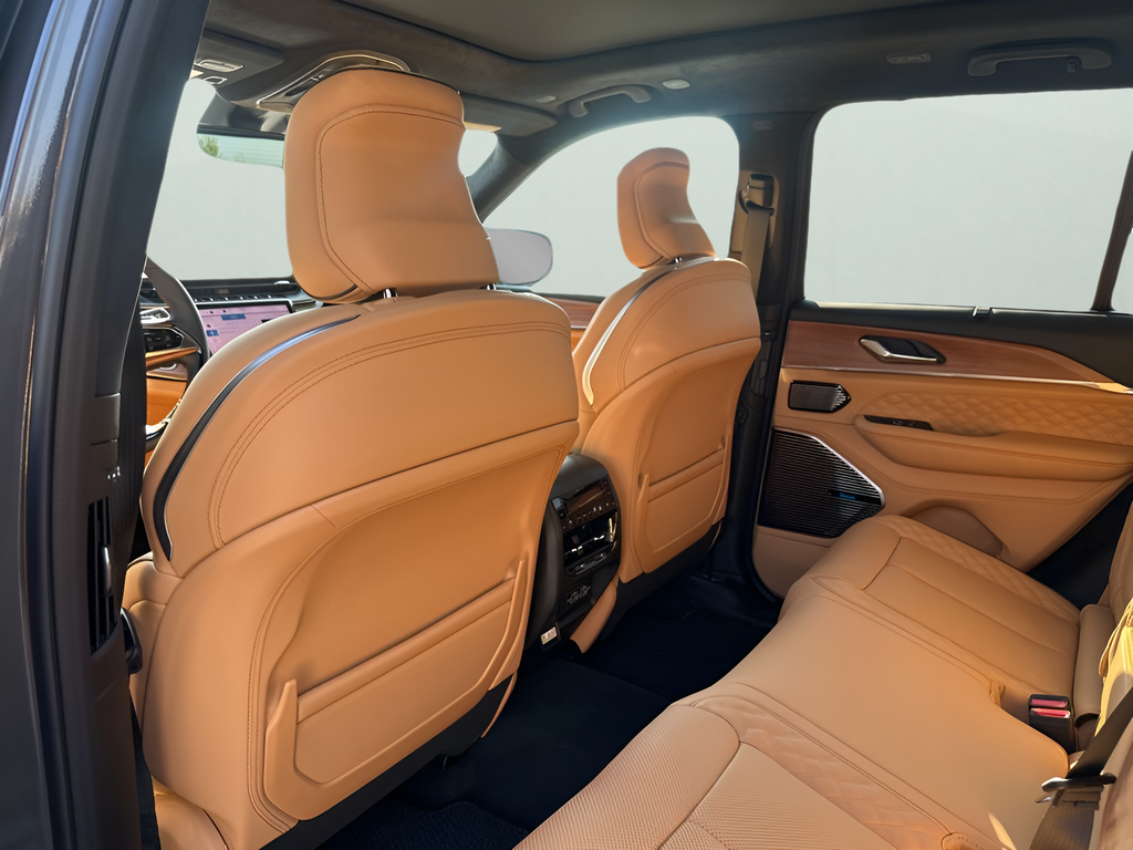 New Car 2025 Jeep Grand Cherokee  Summit For Sale Under $70,000 In Austin, Texas