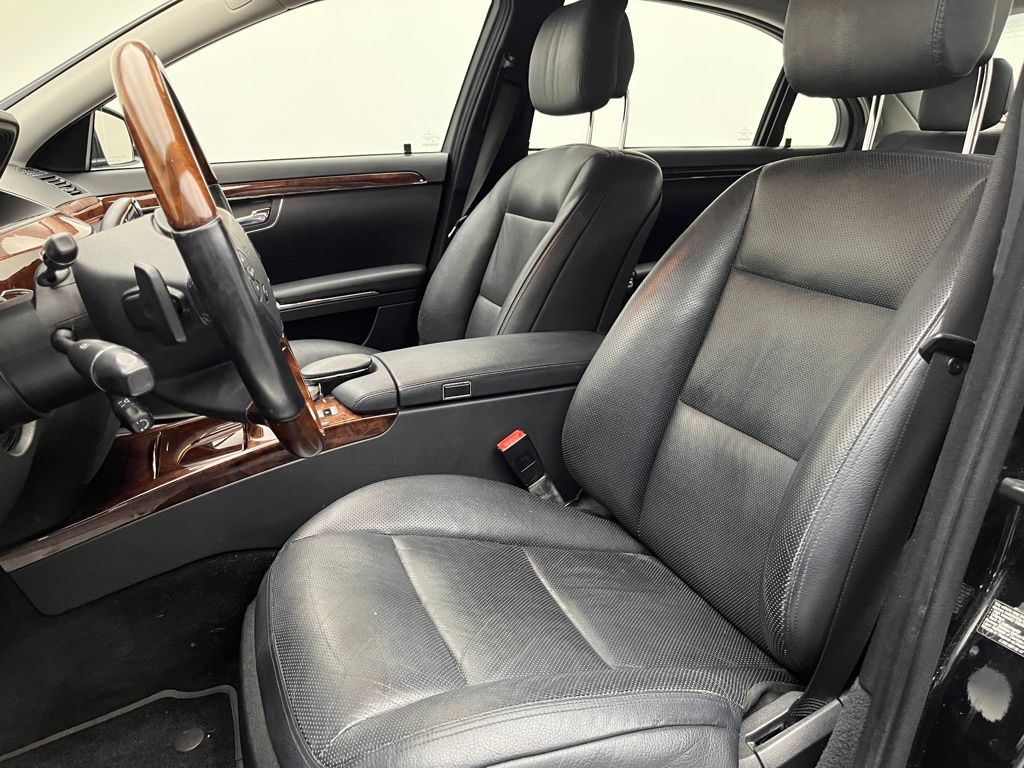 Thumbnail: 2012 Mercedes-Benz S-Class - 9