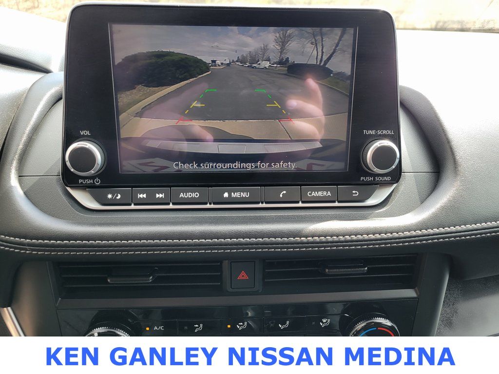 2025 Nissan Rogue S photo