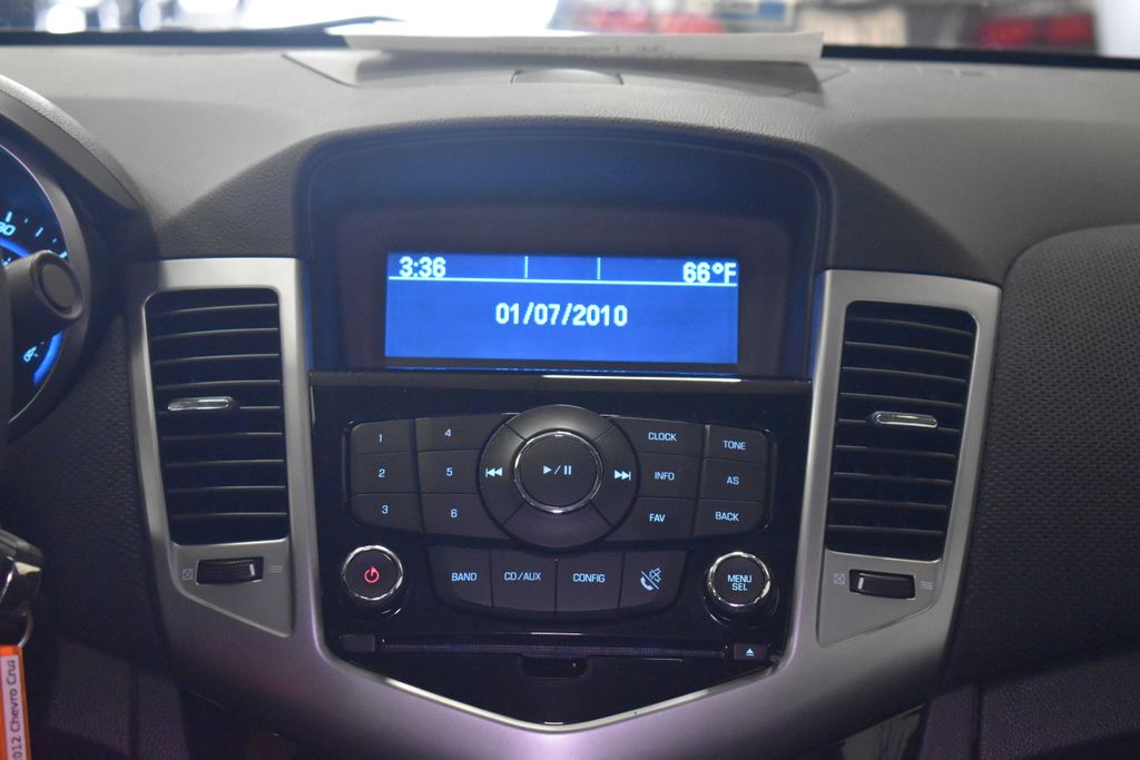 2012 Chevrolet Cruze LT 17