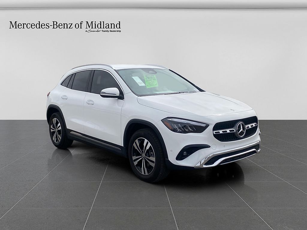 Polar White 2025 Mercedes-Benz GLA 250 FWD SUV / Crossover Front-Wheel Drive 8-Speed Dual Clutch